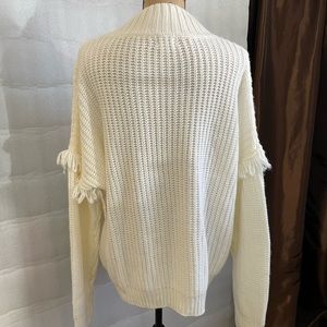 XXL Time & Tru cream colored sweater.